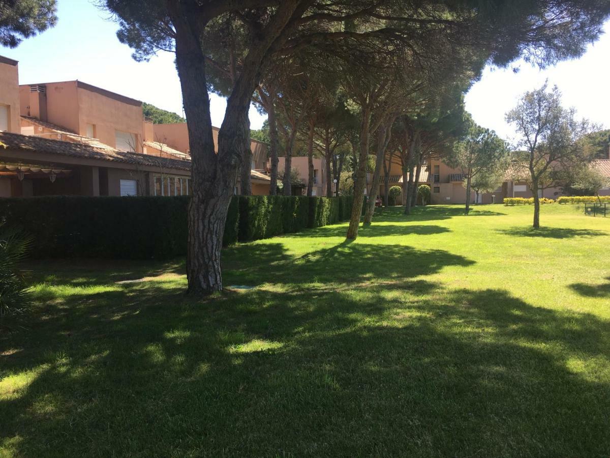 Вилла Novo Sancti Petri - Adosado Residencial El Trebol - Chiclana Чиклана-де-ла-Фронтера Экстерьер фото