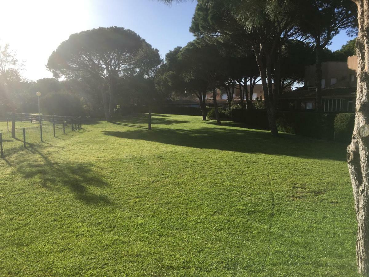 Вилла Novo Sancti Petri - Adosado Residencial El Trebol - Chiclana Чиклана-де-ла-Фронтера Экстерьер фото